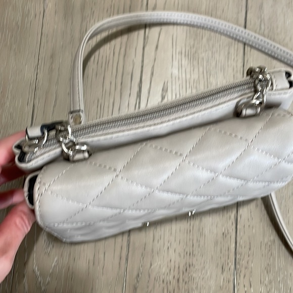 Nine West crossbody bag - Picture 5 of 9